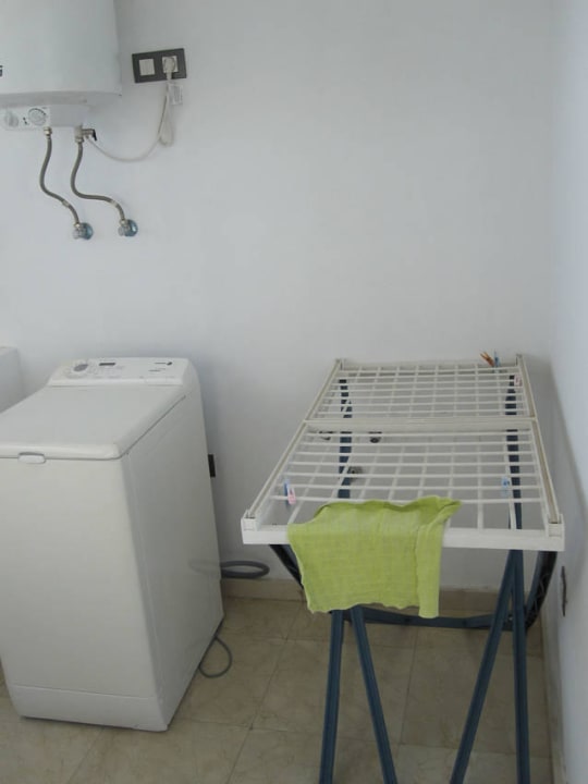 Ausgang Dachterrasse - Waschmaschine Hotel LIVVO Corralejo Beach