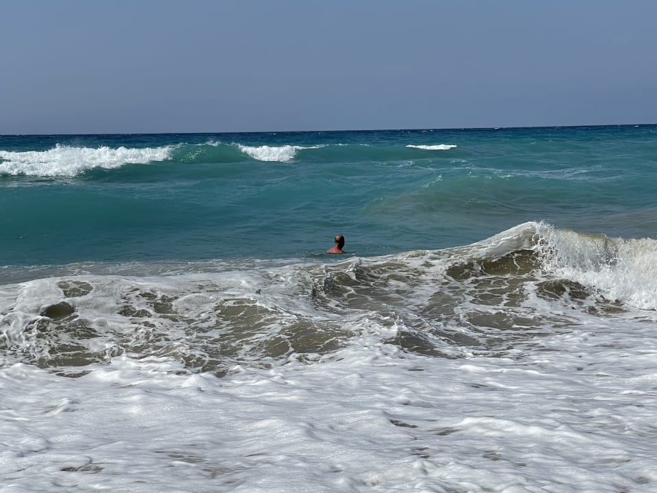 Strand Almyros Beach Resort & Spa