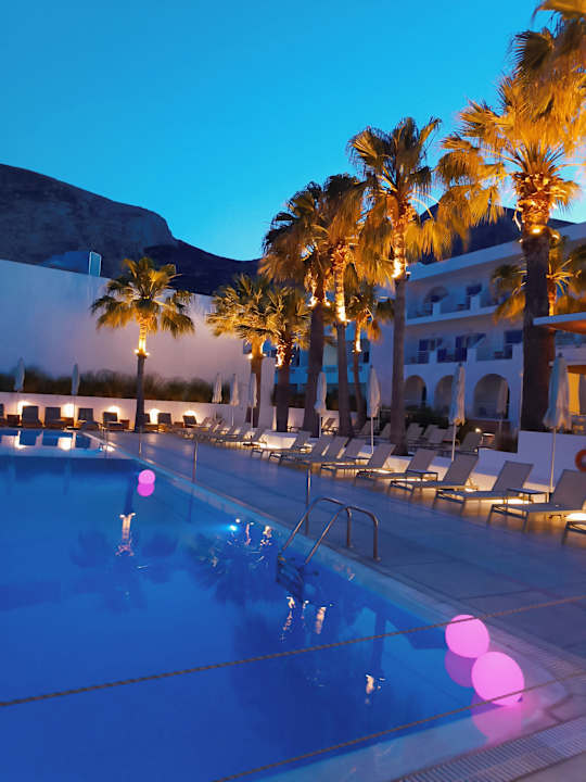 Pool Hotel Kamari Beach