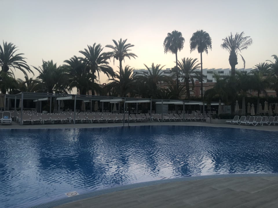 Pool Hotel Riu Papayas