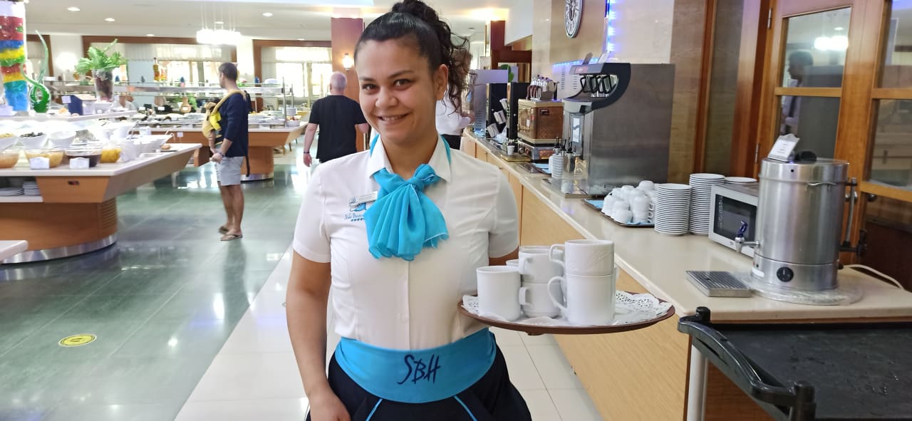 Gastro Side Breeze Hotel