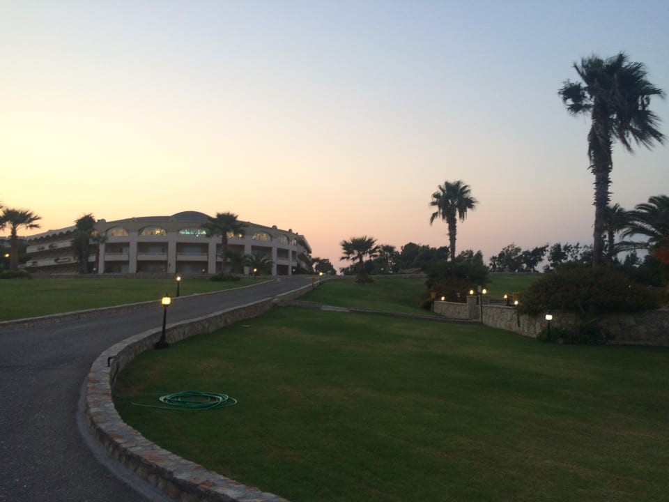 Gartenanlage Hotel Kalithea Horizon Royal