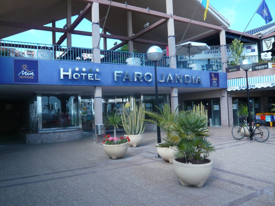 Eingang zum Hotel MUR Hotel Faro Jandia & Spa Fuerteventura