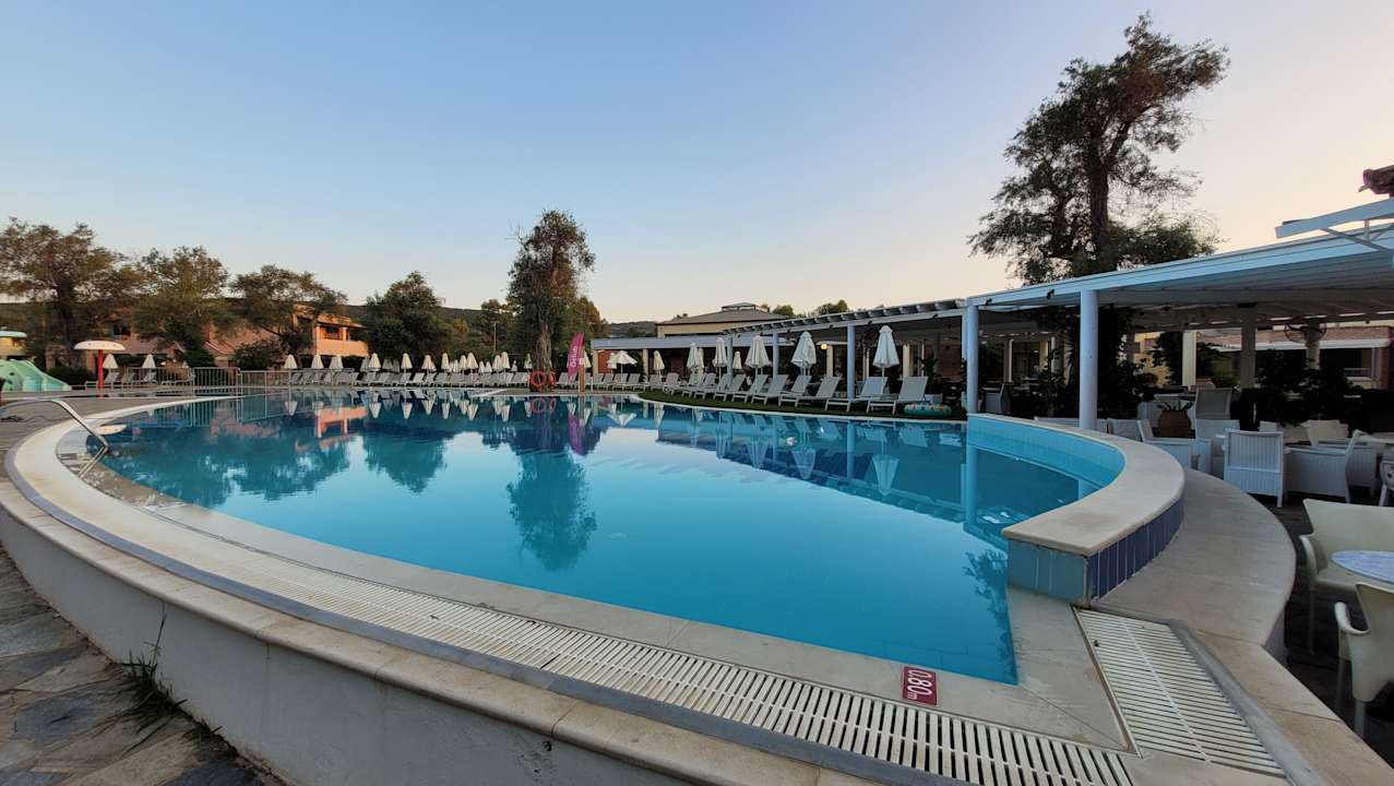 Pool Sentido Apollo Palace