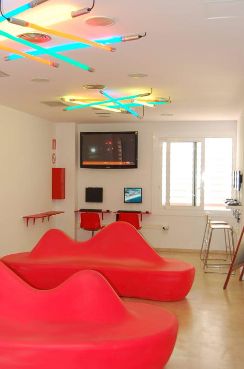 Hall Estrella de Mar Youth Hostel