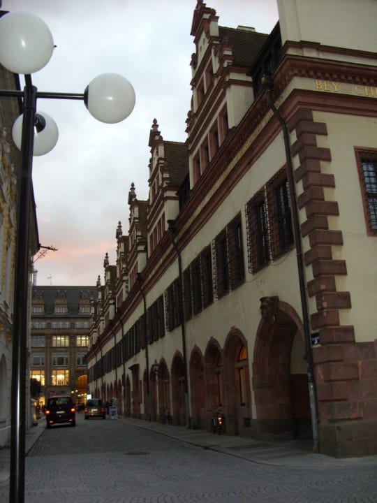 Wunderschöner Wandelgang am Steigenberger Grandhotel Steigenberger Icon Grandhotel Handelshof