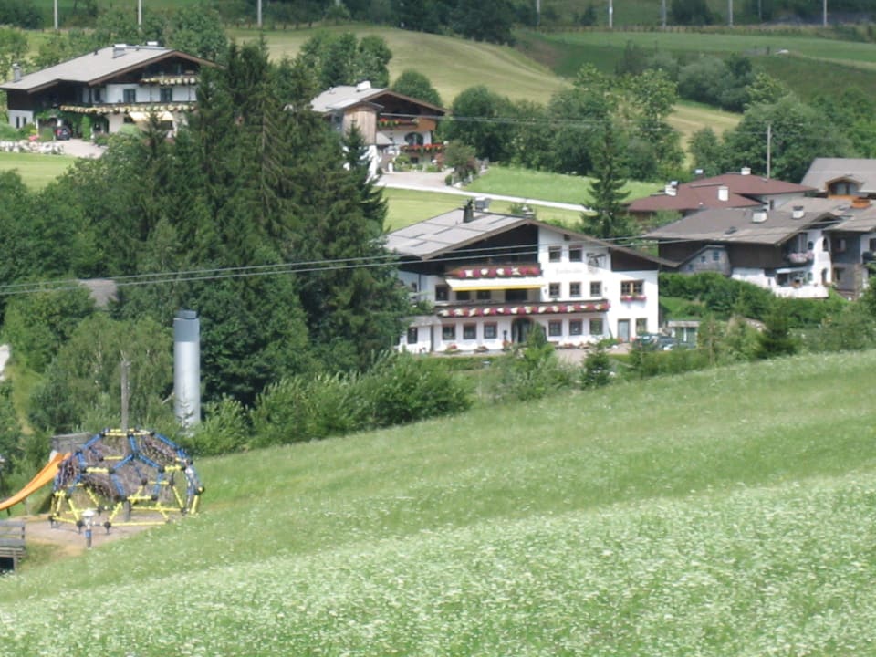 Blick vom Downhillpark zum Hotel Gasthof Bachmühle