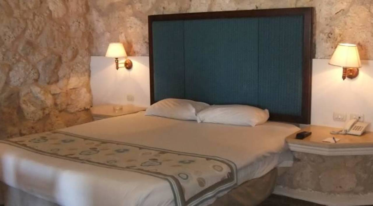 Sehr sehr großes gemütliches Bett Pickalbatros Citadel Resort