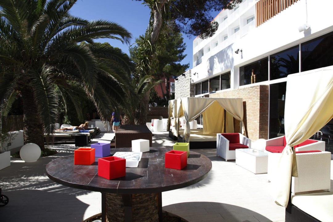 Chill Out azuLine Hoteles Mar Amantis & II