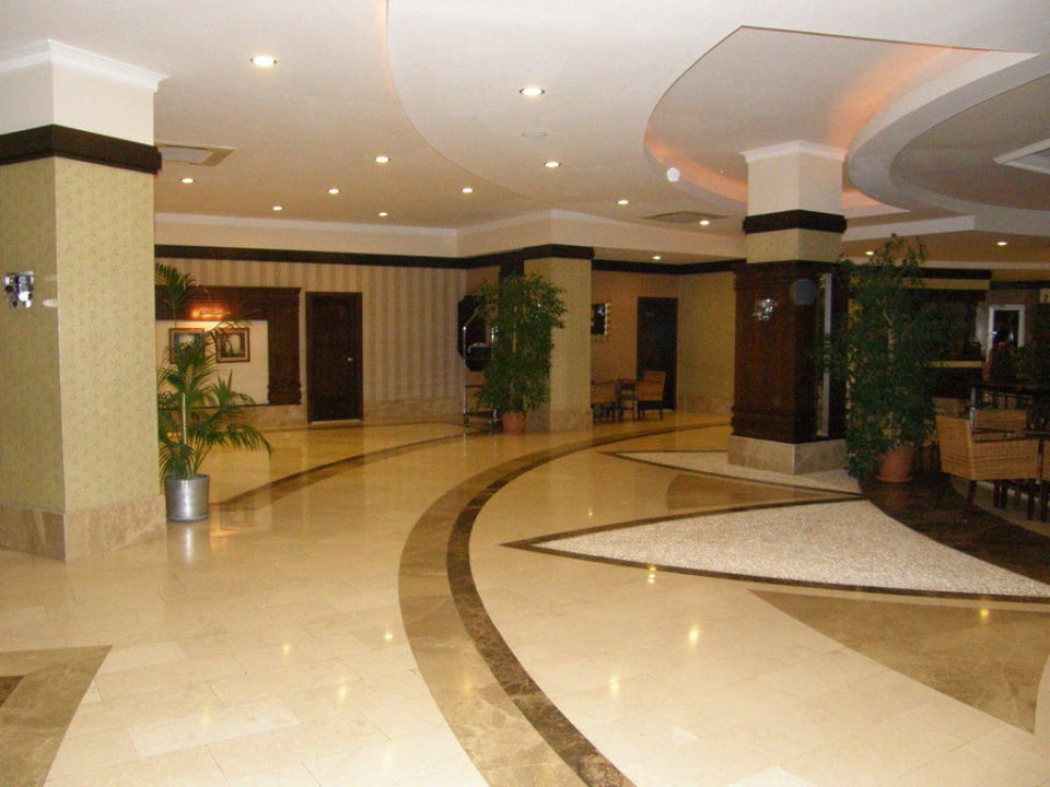 Lobby Lounge im Eingangsbereich Side Mare Resort & Spa