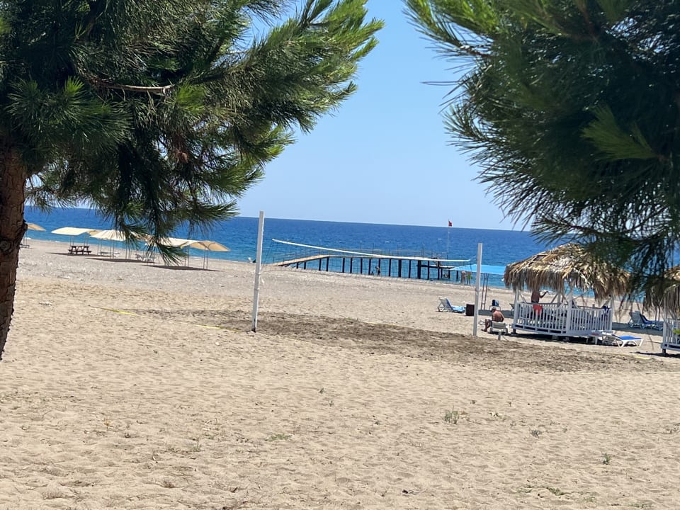 Strand Cenger Beach Resort & Spa