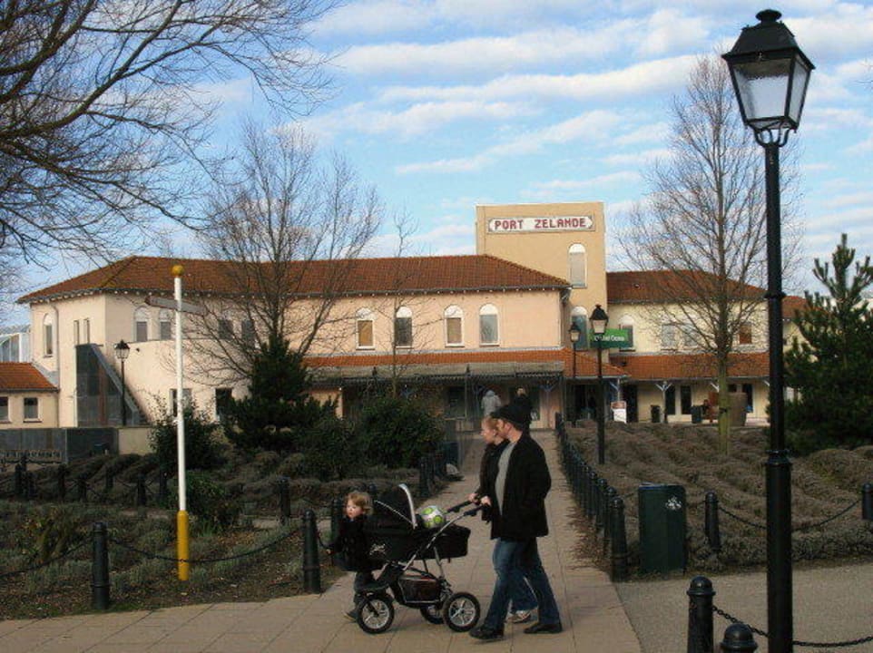Der Market Dome Center Parcs Port Zélande