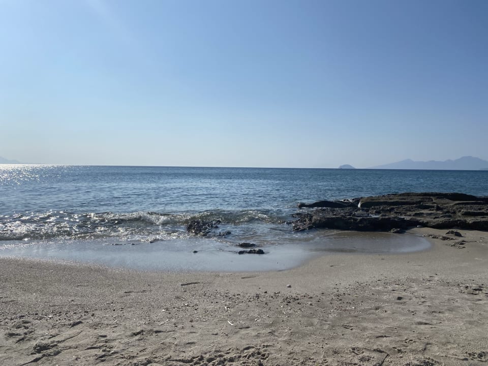 Strand Grand Blue Beach Hotel