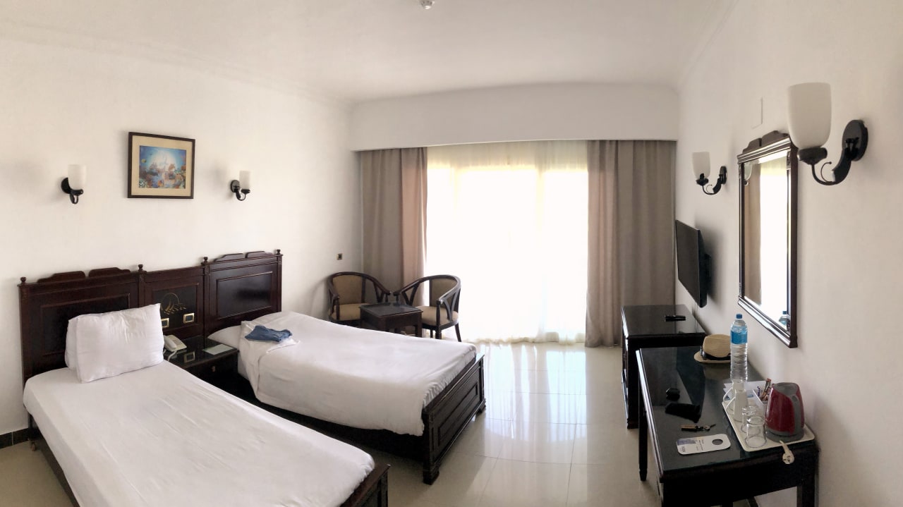 Zimmer Three Corners Happy Life Beach Resort