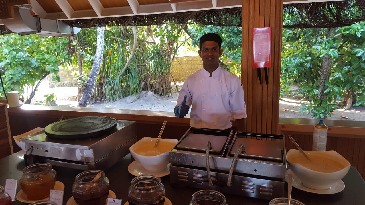 Pancake-, Crêpes- und Waffel-Station (incl. Nutella) Kudafushi Resort & Spa