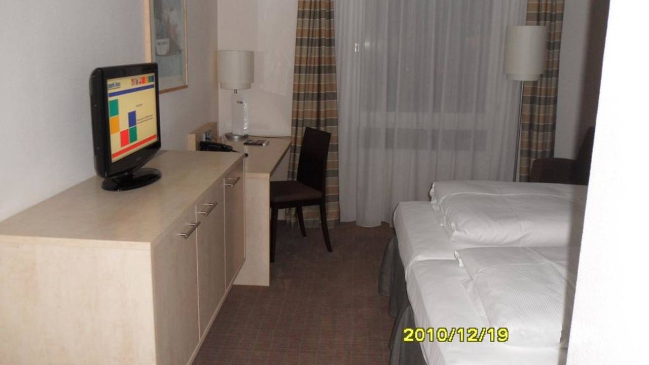 19.12.2010 - Zimmer 206 Select Hotel Hamburg Nord