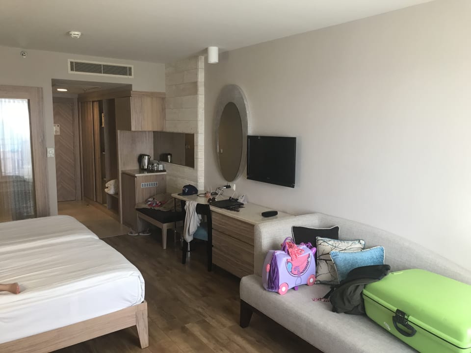 Zimmer Melas Resort Hotel