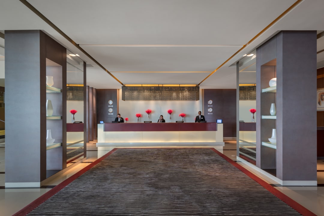 Lobby Park Rotana Abu Dhabi
