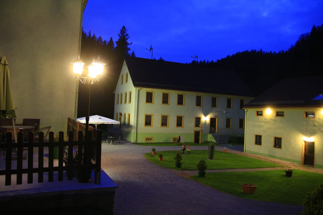 Außenansicht Pension Mittelndorfer Mühle