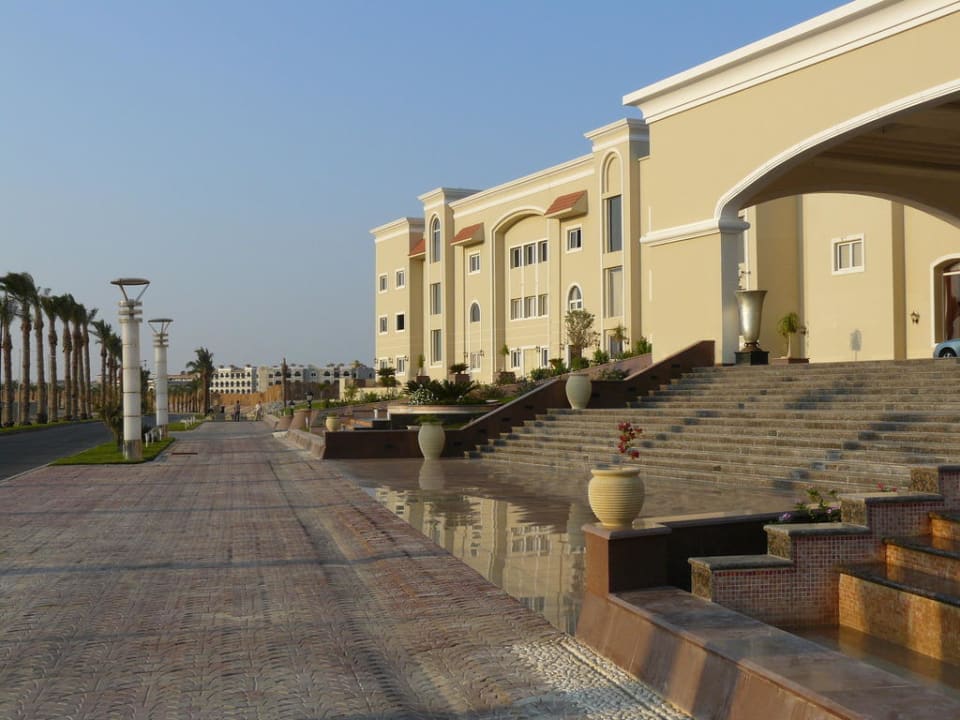 Hoteleingang Premier Le Reve Hotel & Spa