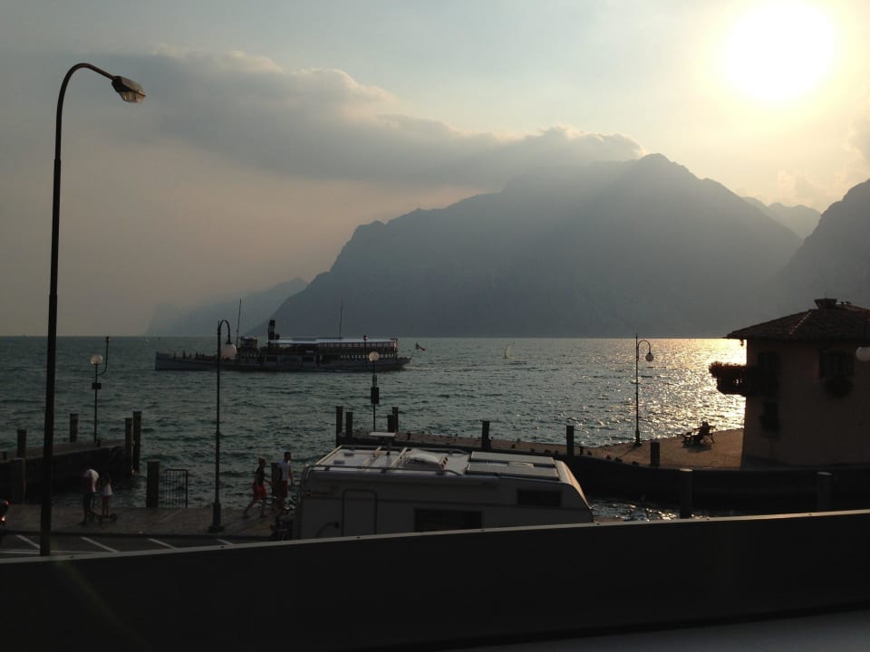 Blick aus unserem Hotelzimmer Hotel Lago Di Garda