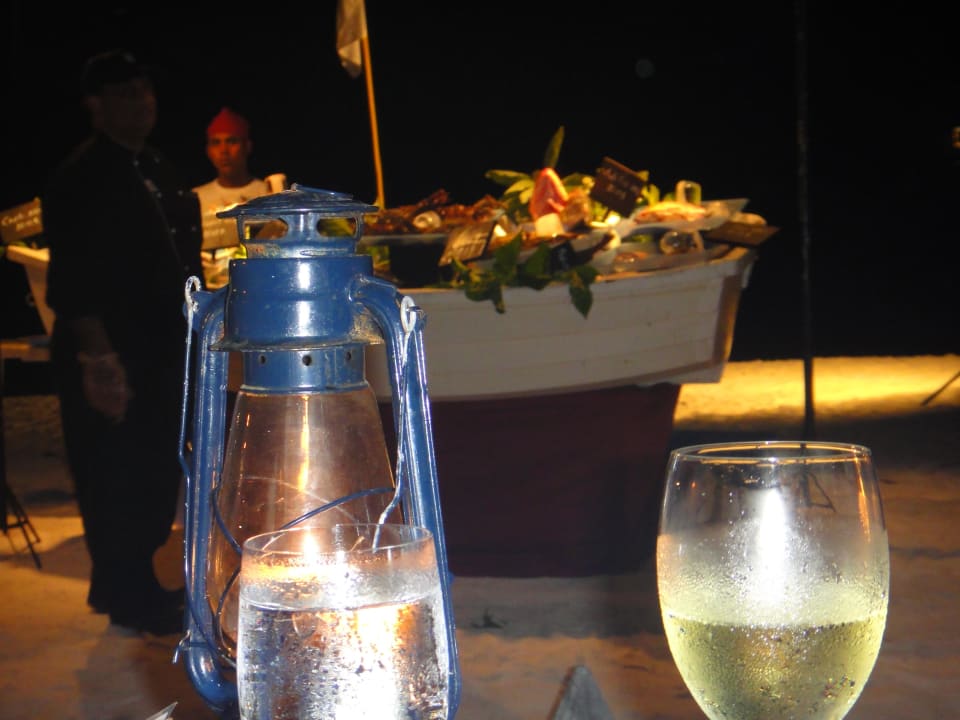 Sea food festival am Strand Adaaran Select Meedhupparu Island Resort - Premium All Inclusive