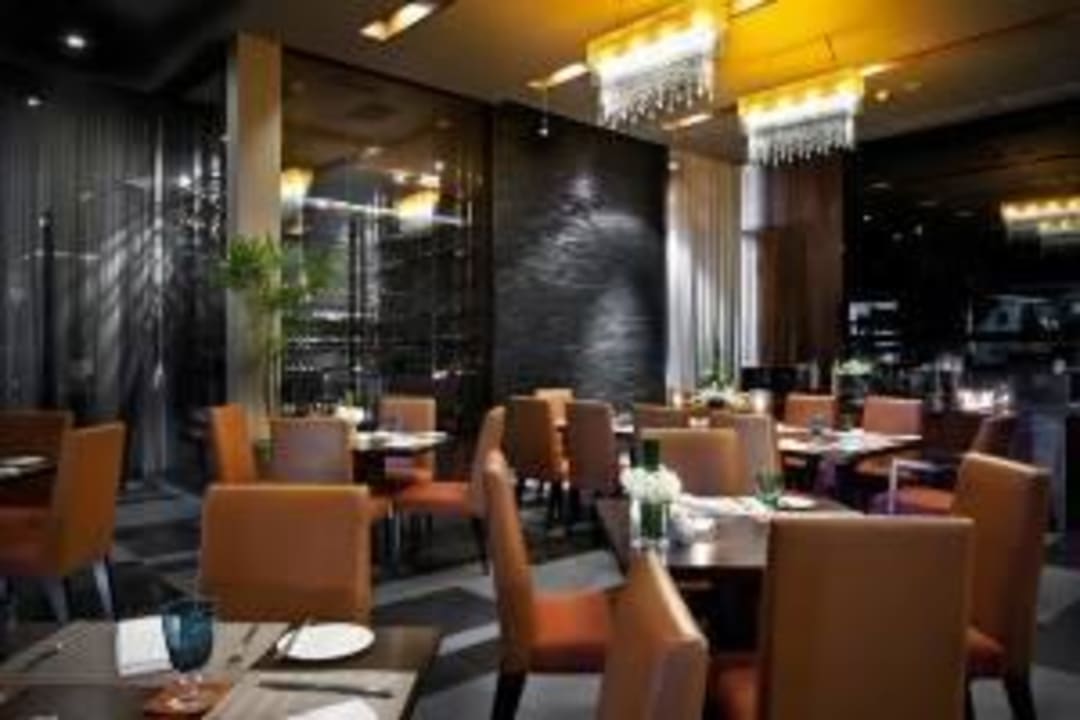 Living Room restaurant Impiana Private Villas Kata Noi