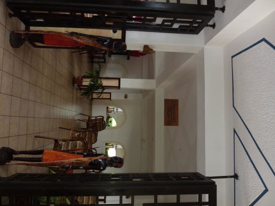 Masai-Bar Diani Sea Resort