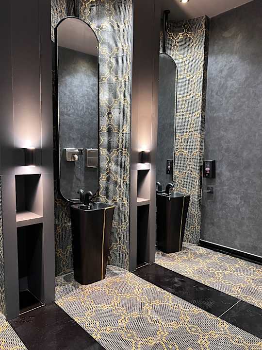 Zimmer Serenity Queen Hotel