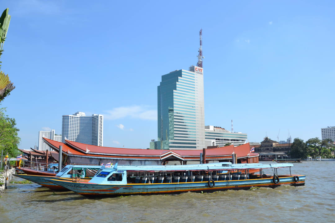 Vom Pool gesehen Hotel The Peninsula Bangkok