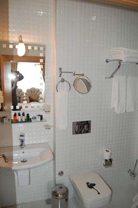 Badezimmer Skalion Hotel