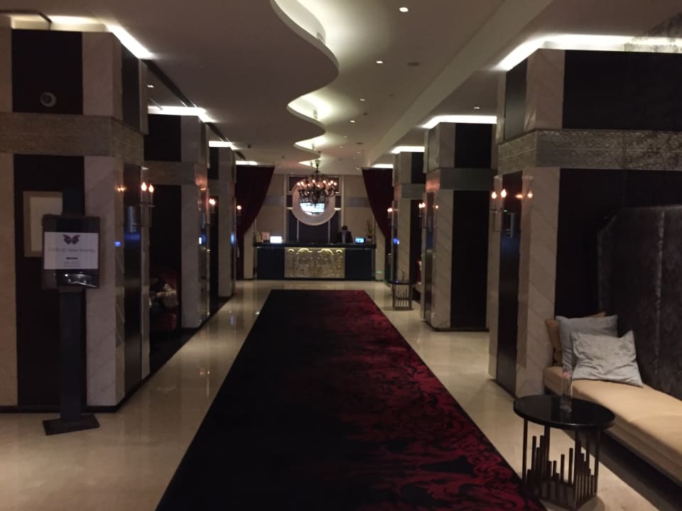 Lobby Hotel The Langham Yangtze Boutique