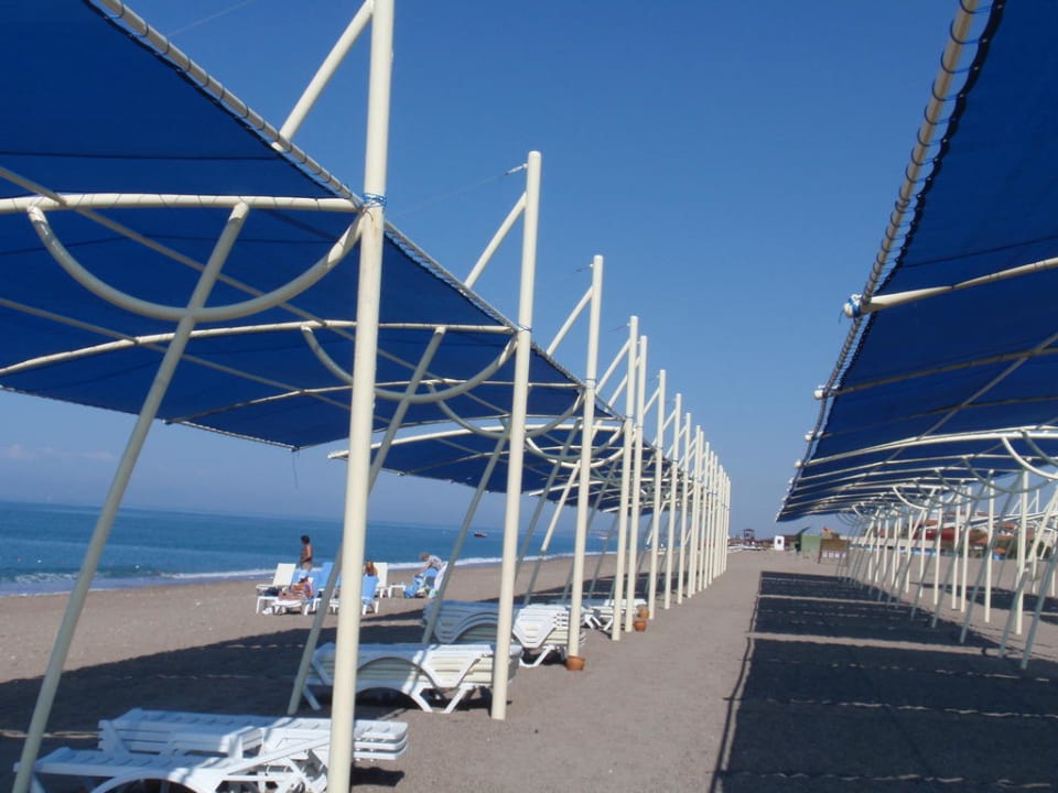 Strand mit Sonnendächern Seaden Sea World Resort & Spa