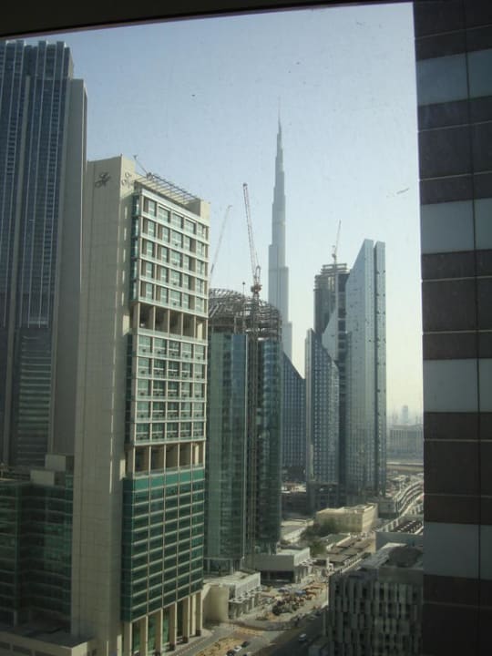 Blick vom Hotelzimmer auf dem Burj Dubai Rose Rayhaan by Rotana