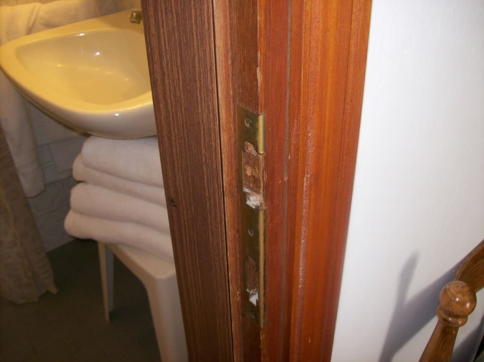 Badezimmertür konnte nicht zugemacht werden Hotel Caravelle & MiniCaravelle