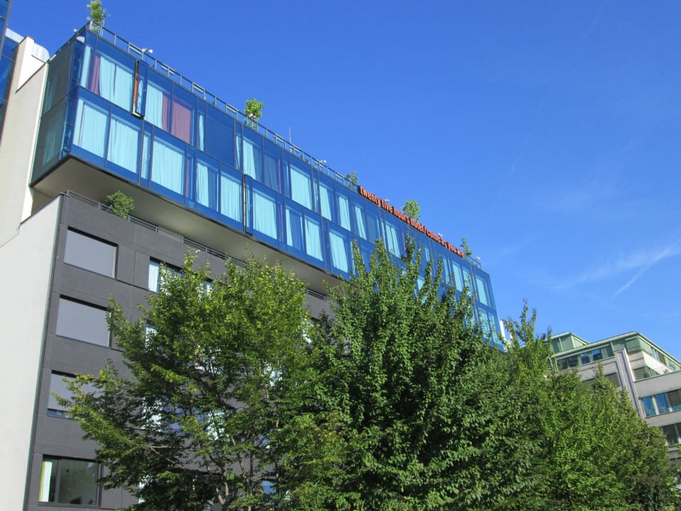 Fassade 25hours Hotel Wien beim MuseumsQuartier