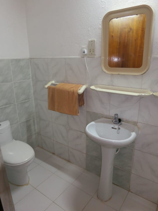 Unrenoviert Superior Embudu Village