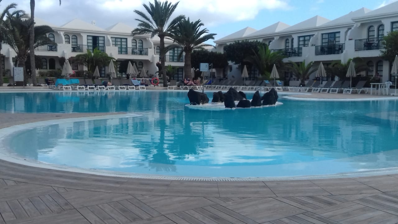 Pool H10 Ocean Suites