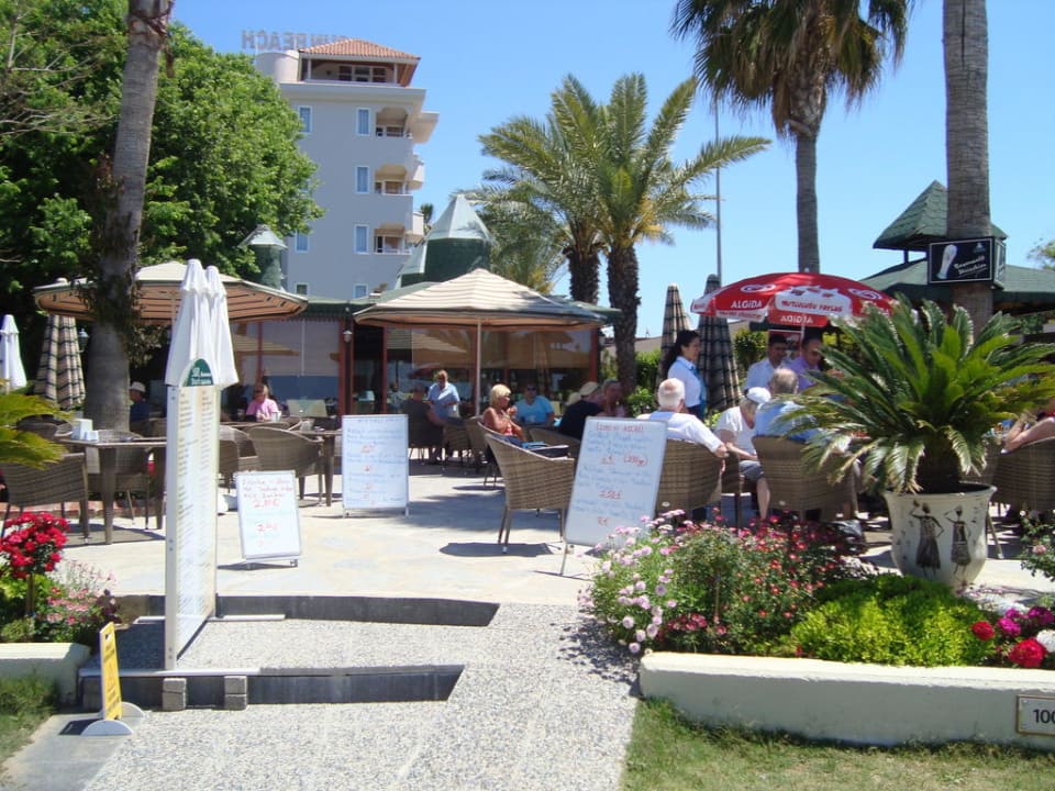 Außenansicht Side Bay Hotel