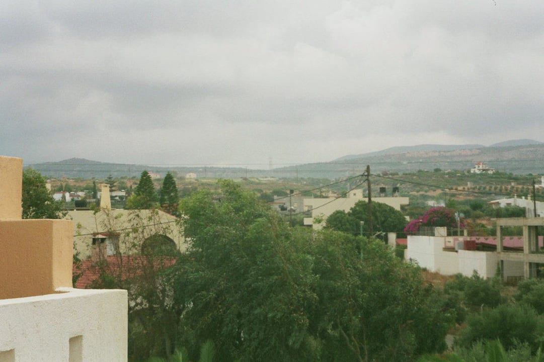 Ein Blick auf das Hinterland Anissa Beach & Village