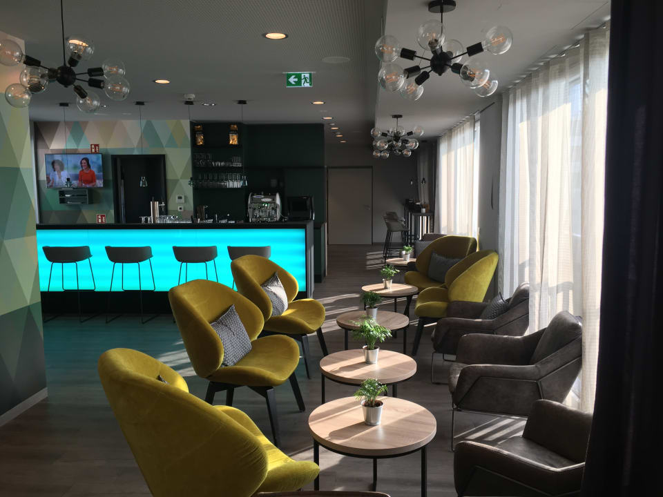 Gastro Holiday Inn – the niu, Charly Frankfurt City
