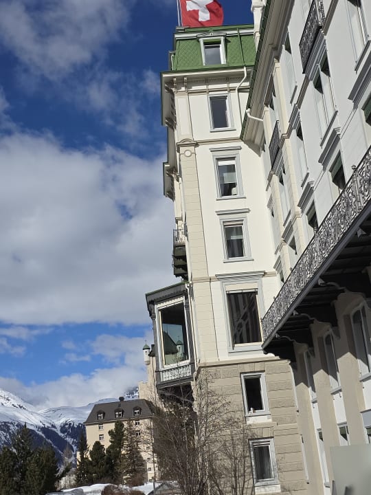 Außenansicht Grand Hotel Kronenhof Pontresina