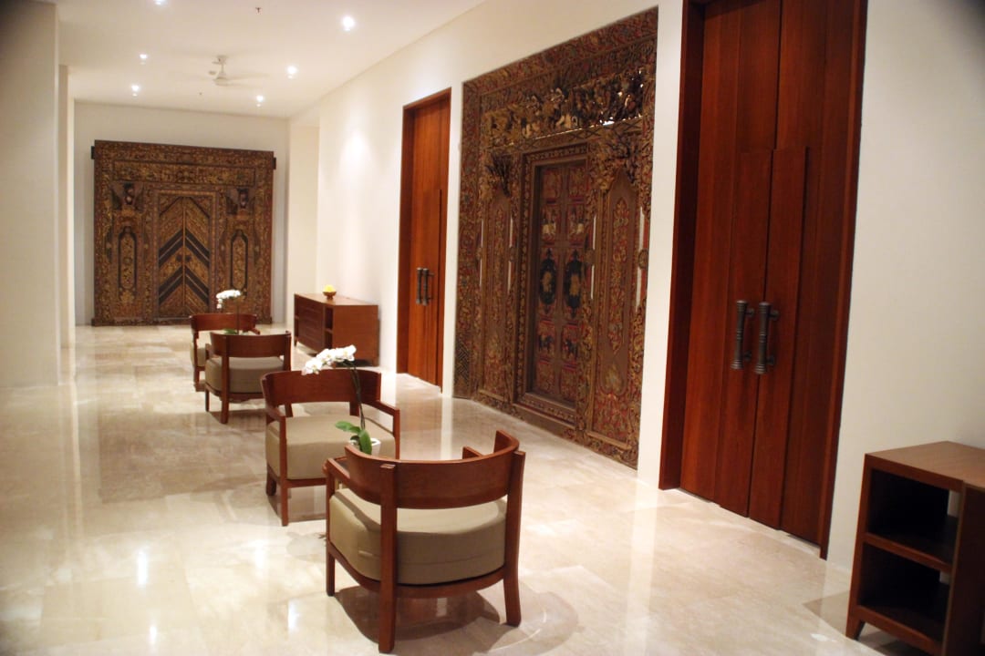 Lobby The Bandha Hotel & Suites