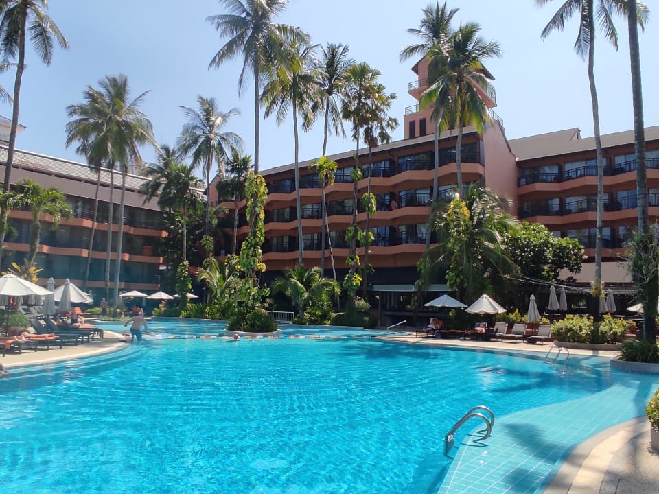 Pool Courtyard by Marriott Phuket, Patong Beach Resort