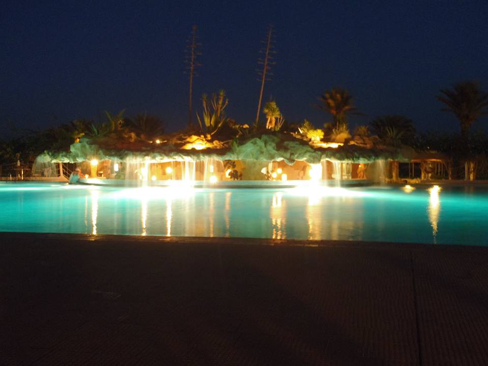 Pool bei Nacht Mahdia Beach & Aquapark
