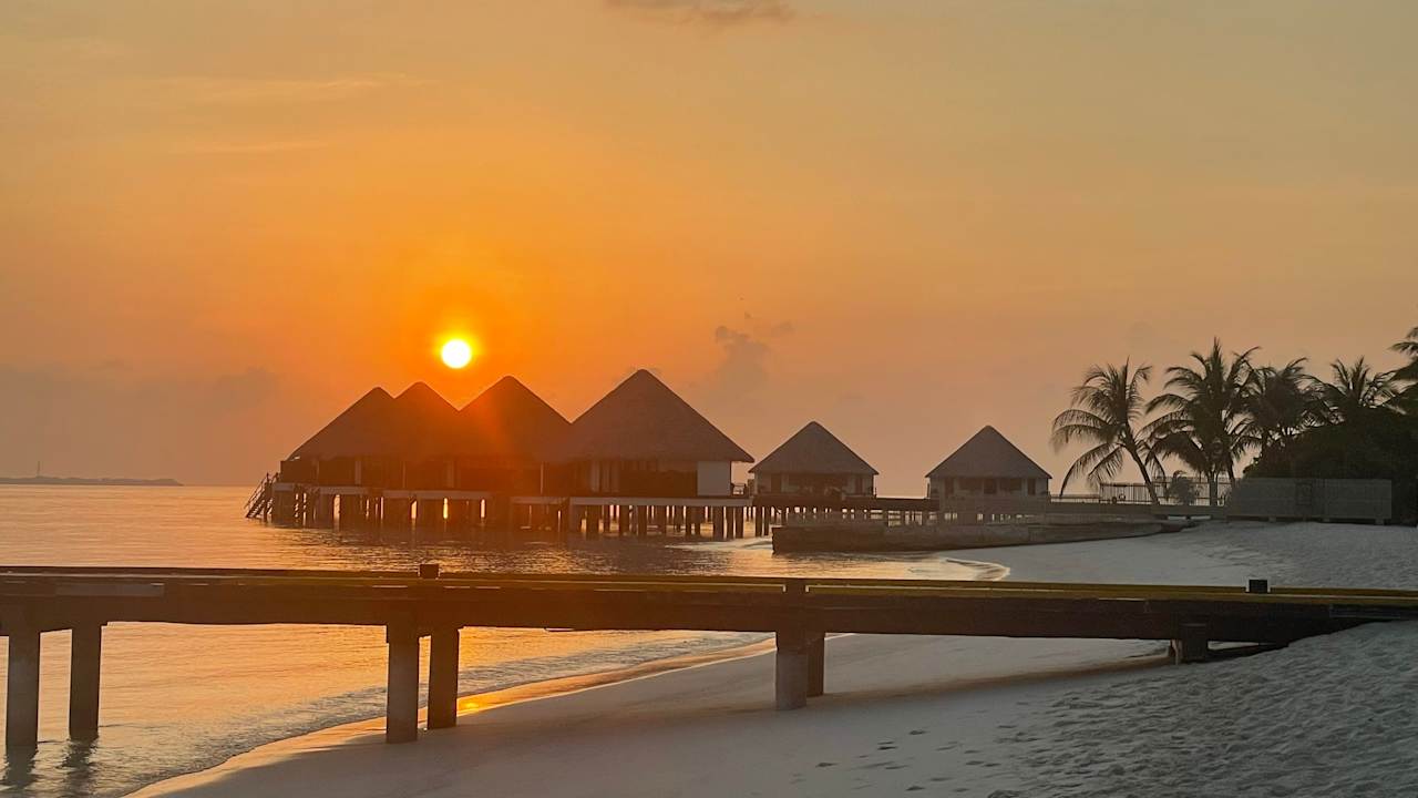 Strand Adaaran Select Meedhupparu Island Resort - Premium All Inclusive