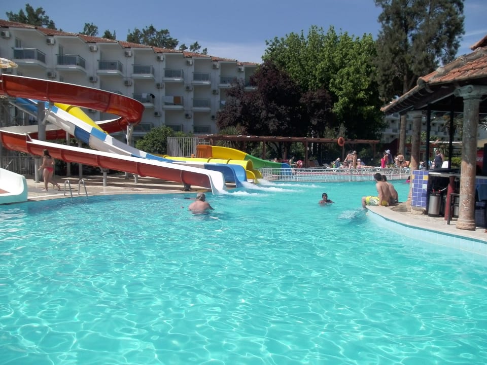 Pool mit 5 Rutschen Atlantique Holiday Club