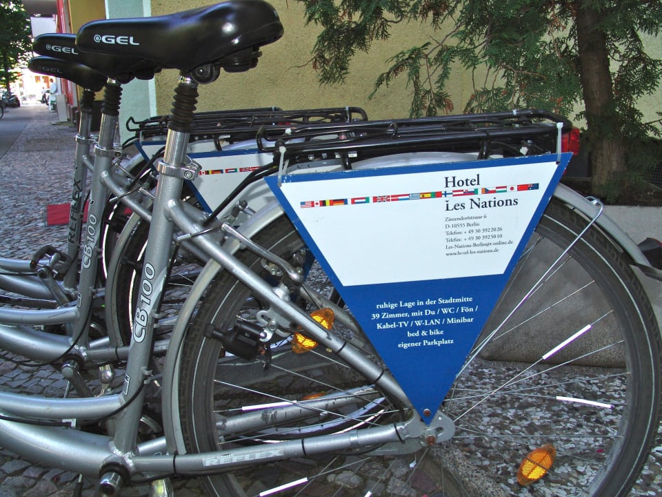 Les Nations Citybikes Hotel Les Nations