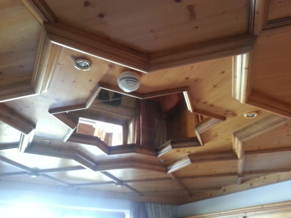 Zimmerdecke Hotel Tauernhof