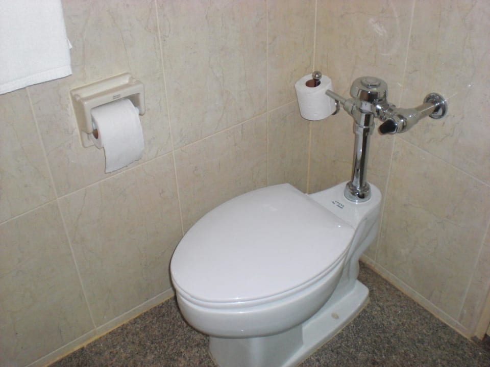 WCc-alles okay! The Tawana Bangkok